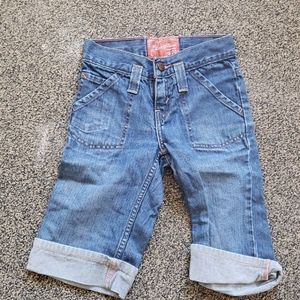 Levi strauss capris girl size 7
